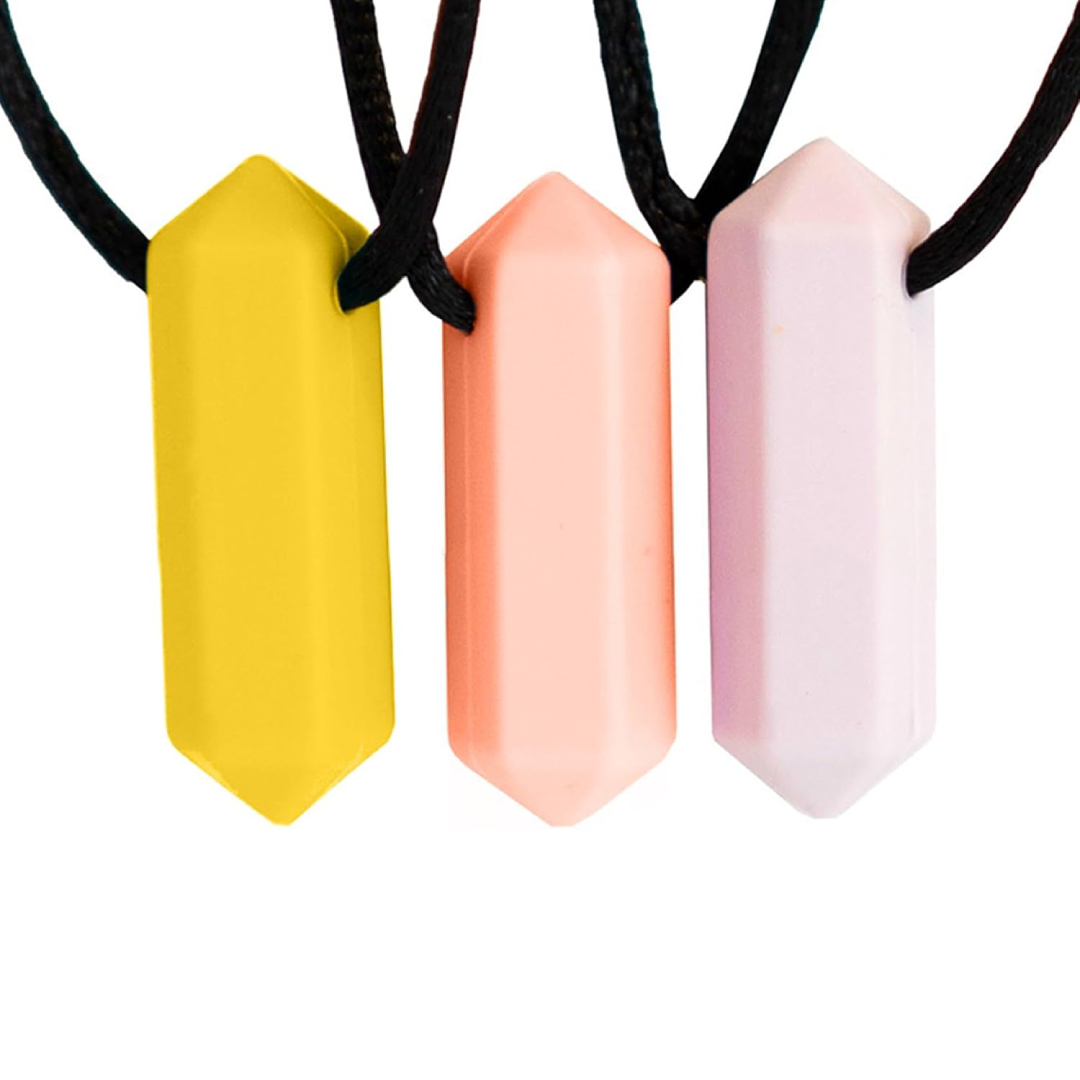 Collar mordedor sensorial Tilcare Chew Chew: pack de 3 colgantes de silicona pastel